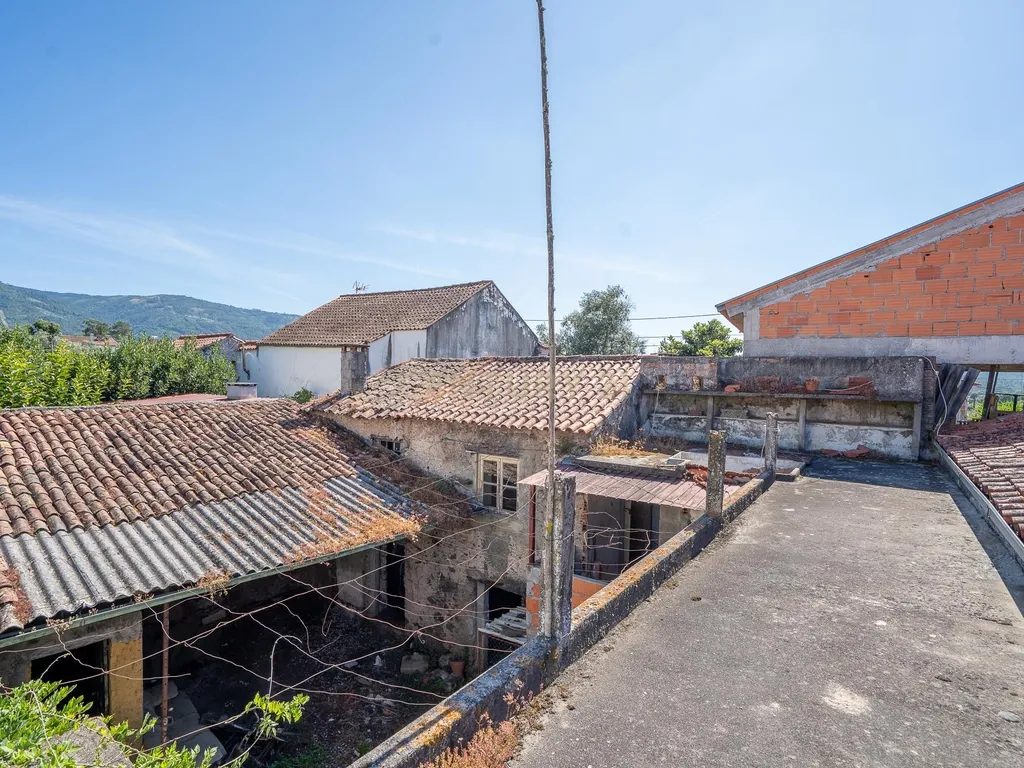Moradia T4 - Ramalhais, Lousã - Image 13