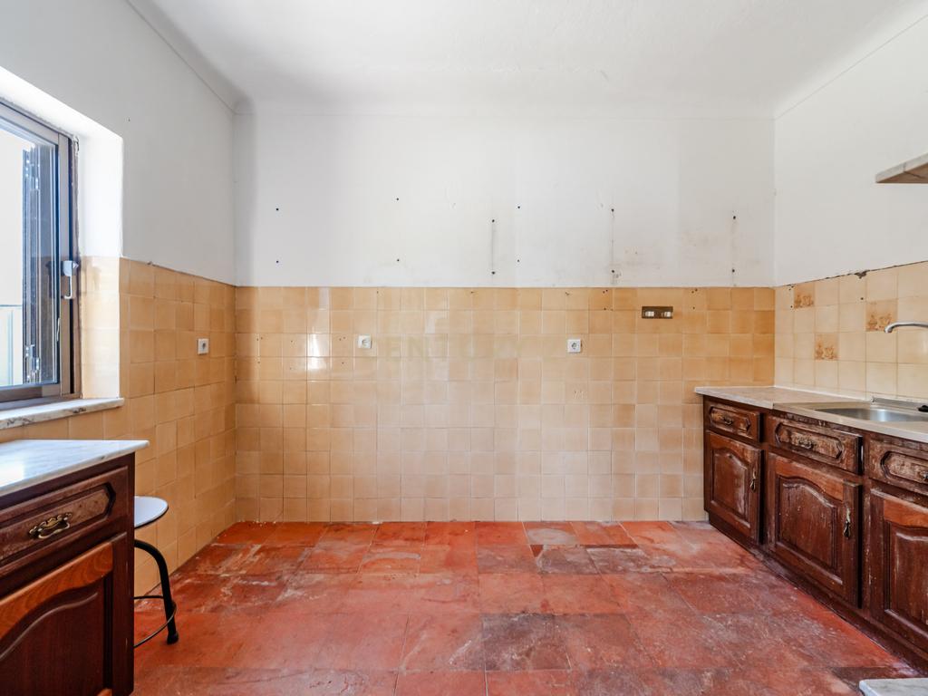 Moradia em lote de 535m² | Fernão Ferro - Image 5