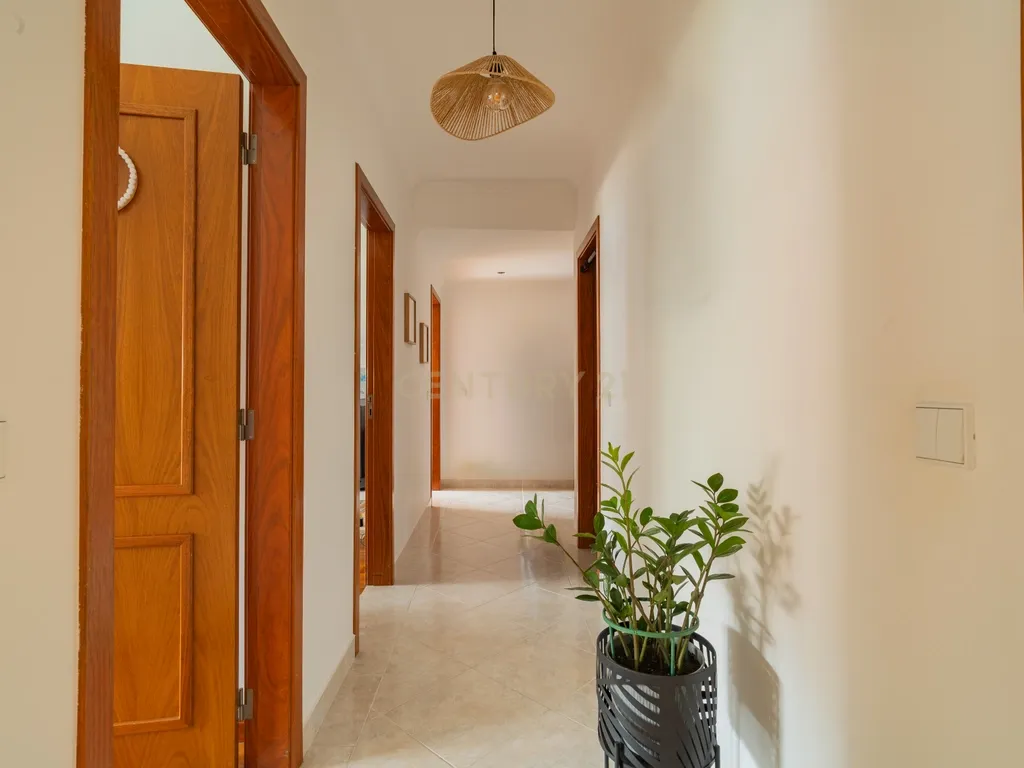 Espetacular Apartamento T3 em Leiria com Vista Panorâmica - Image 5