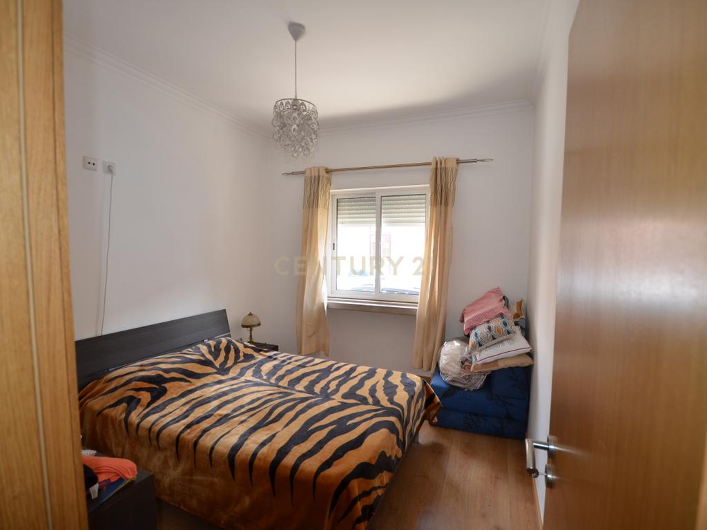Apartamento T3 com Terraço/Pátio - Amadora  - Image 6