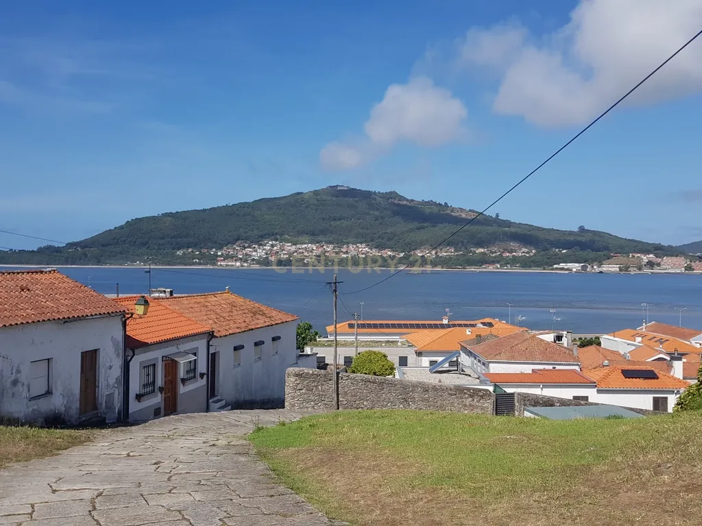 Moradia na zona histórica em Caminha. - Image 9