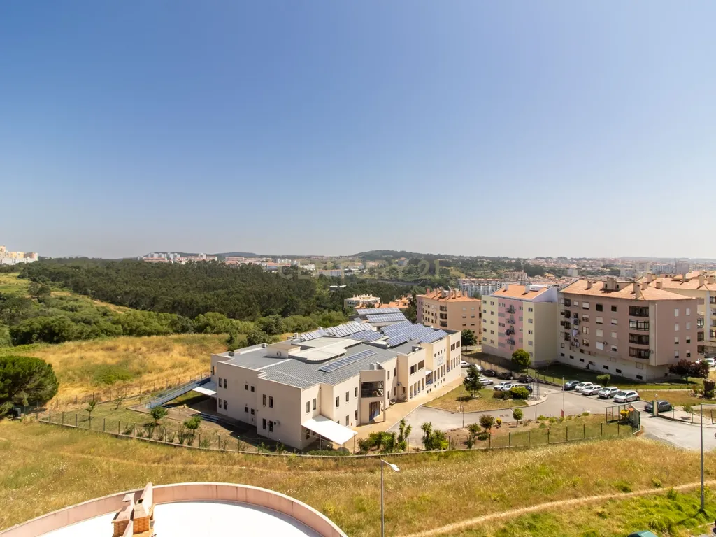 Apartamento T2 com suíte, varandas e garagem-  Cacém - Image 15