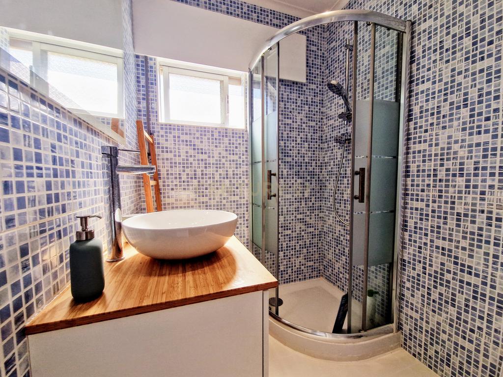 Apartamento T1 para arrendamento no Bairro do Junqueiro - Carcavelos - Image 6