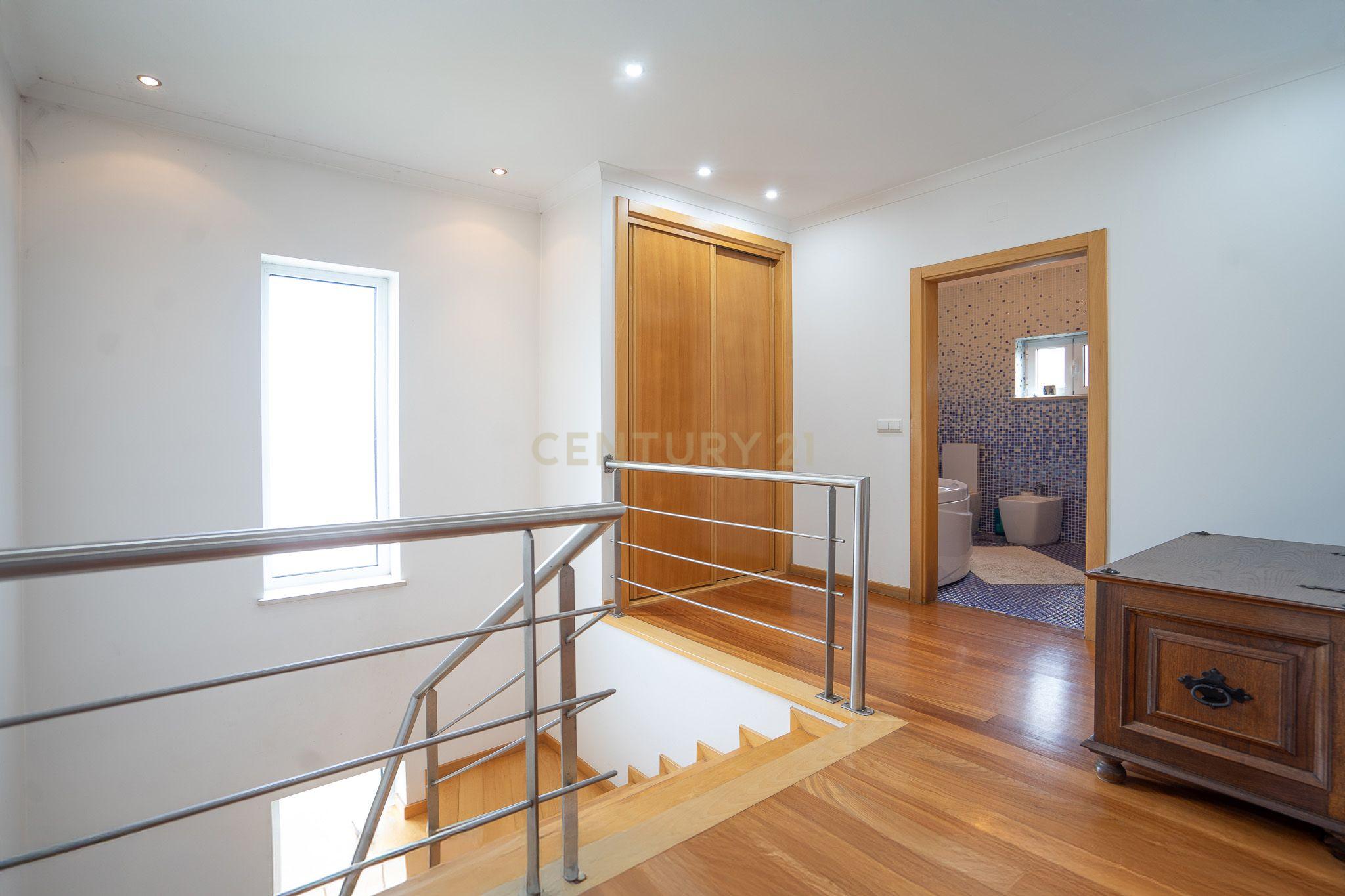 Moradia T4 - Lousã - Image 31