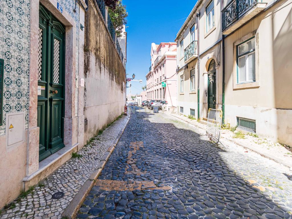Apartamento em Lisboa próximo do Castelo de São Jorge - Image 46