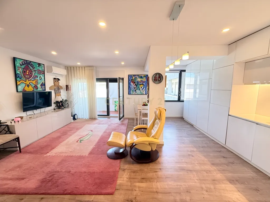 Apartamento T3 Remodelado com Vista Mar – Mindelo, Vila do Conde - Image 8
