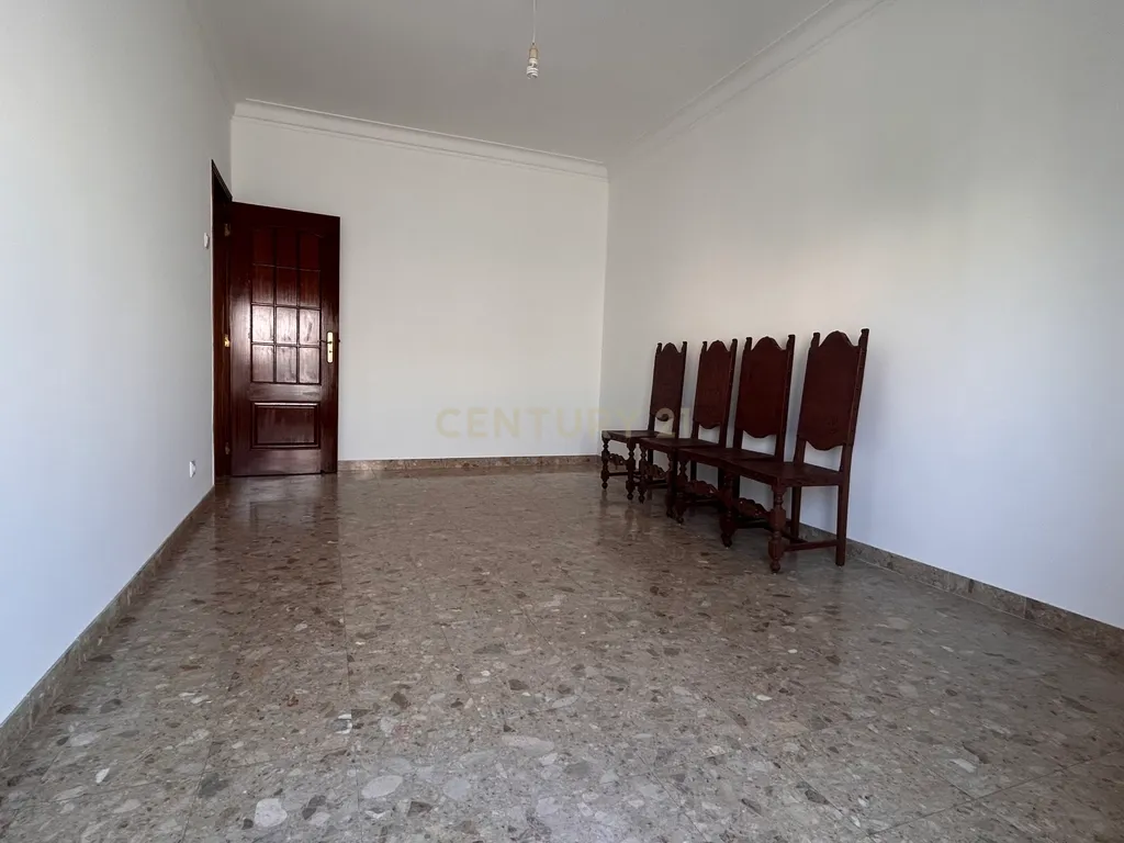 Apartamento T3 para Arrendamento em Moscavide | 3.º Andar sem Elevador - Image 13