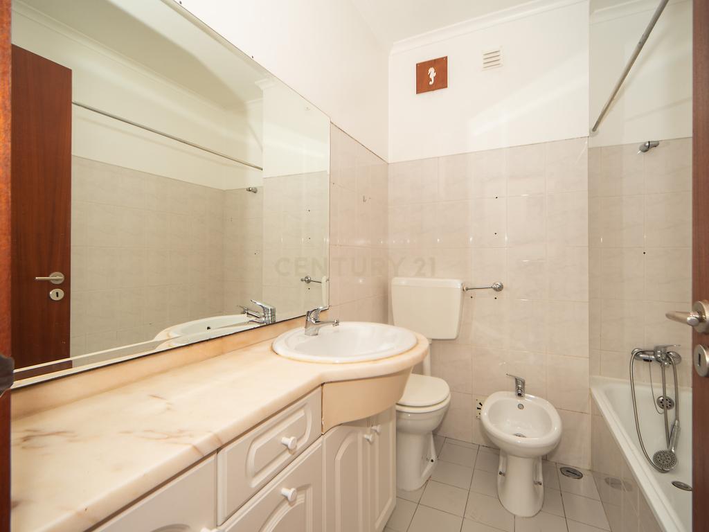 Apartamento T1 em Talaíde, Porto Salvo, Oeiras  - Image 17