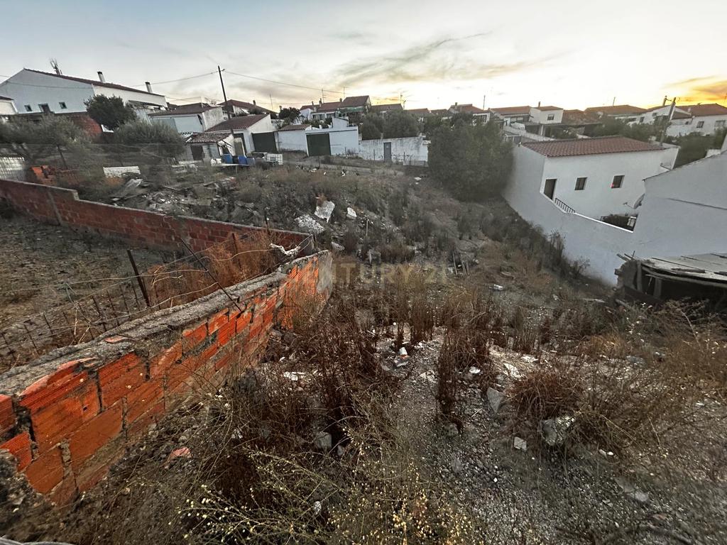 Terreno urbano com 500m2 em Safara - Image 1