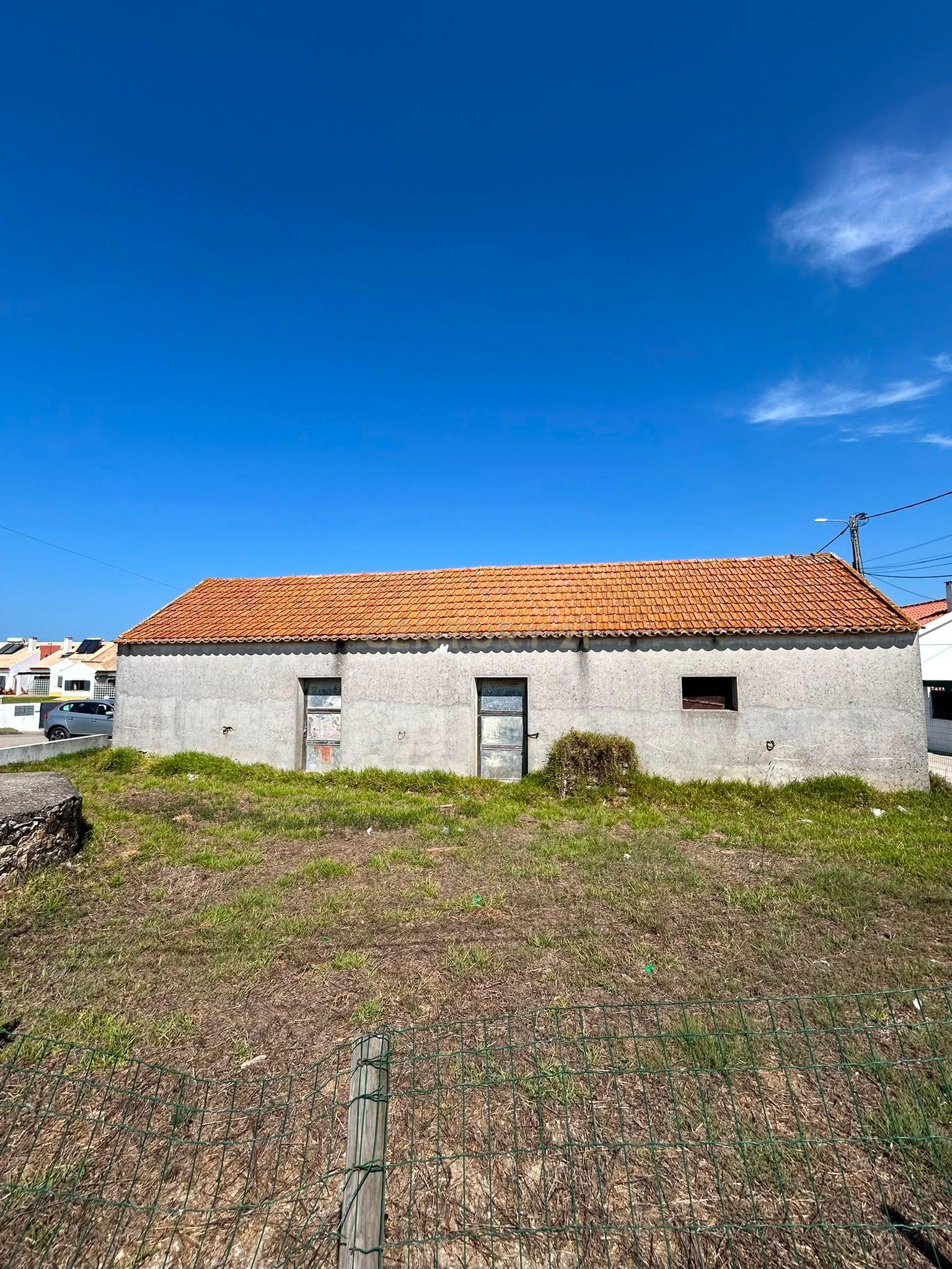 Fotografia 6 de Terreno Urbano com 1.661m2, com capacidade construtiva de 498m2 em Azoia - Sesimbra