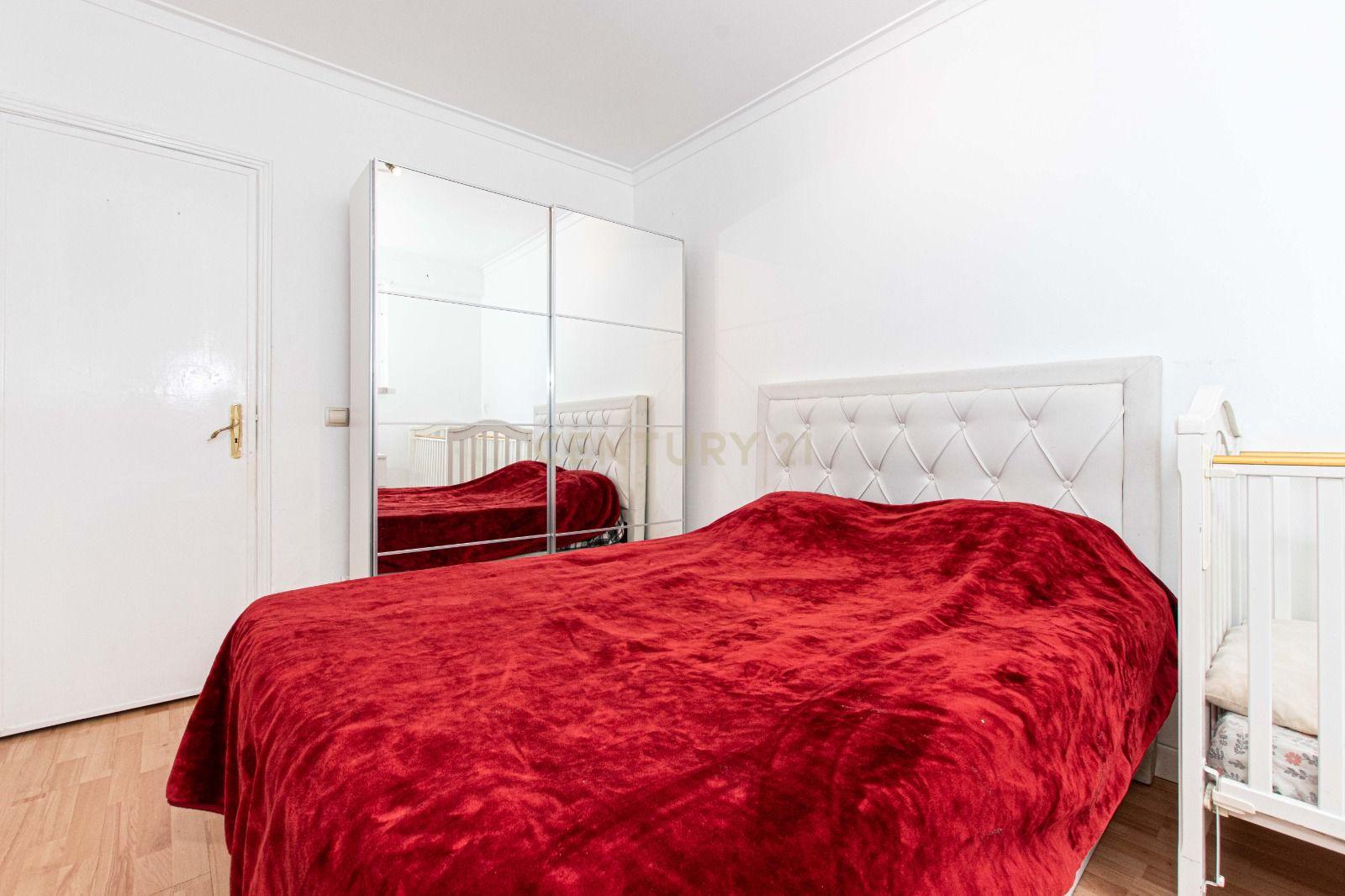 Apartamento T2/cave em Sintra: Conforto e Acessibilidade  - Image 12