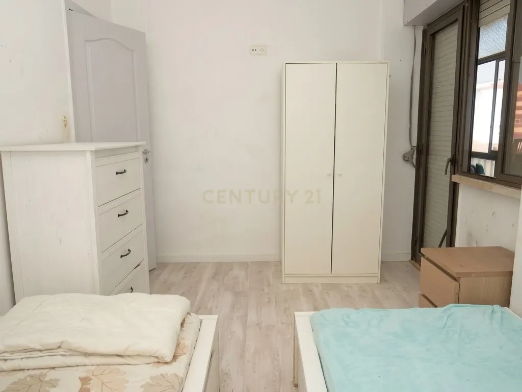 Apartamento T3 na Ramada com 92 m² e vista incrível para Lisboa - Image 18