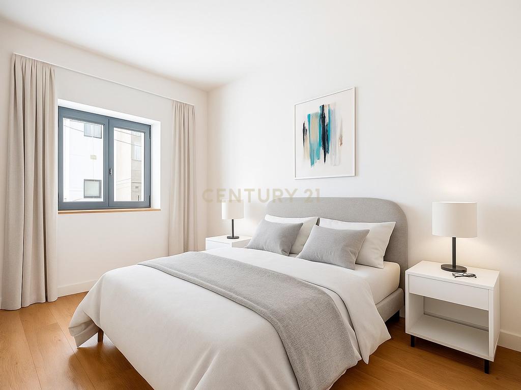 Moradia com 3 Quartos, Quintal e Terraço – Excelente Localização em Albufeira - Image 14