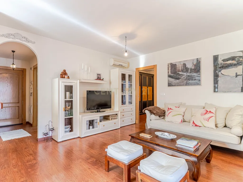 Apartamento T3 Moderno com Terraço em Granada, Andalucía - Image 14