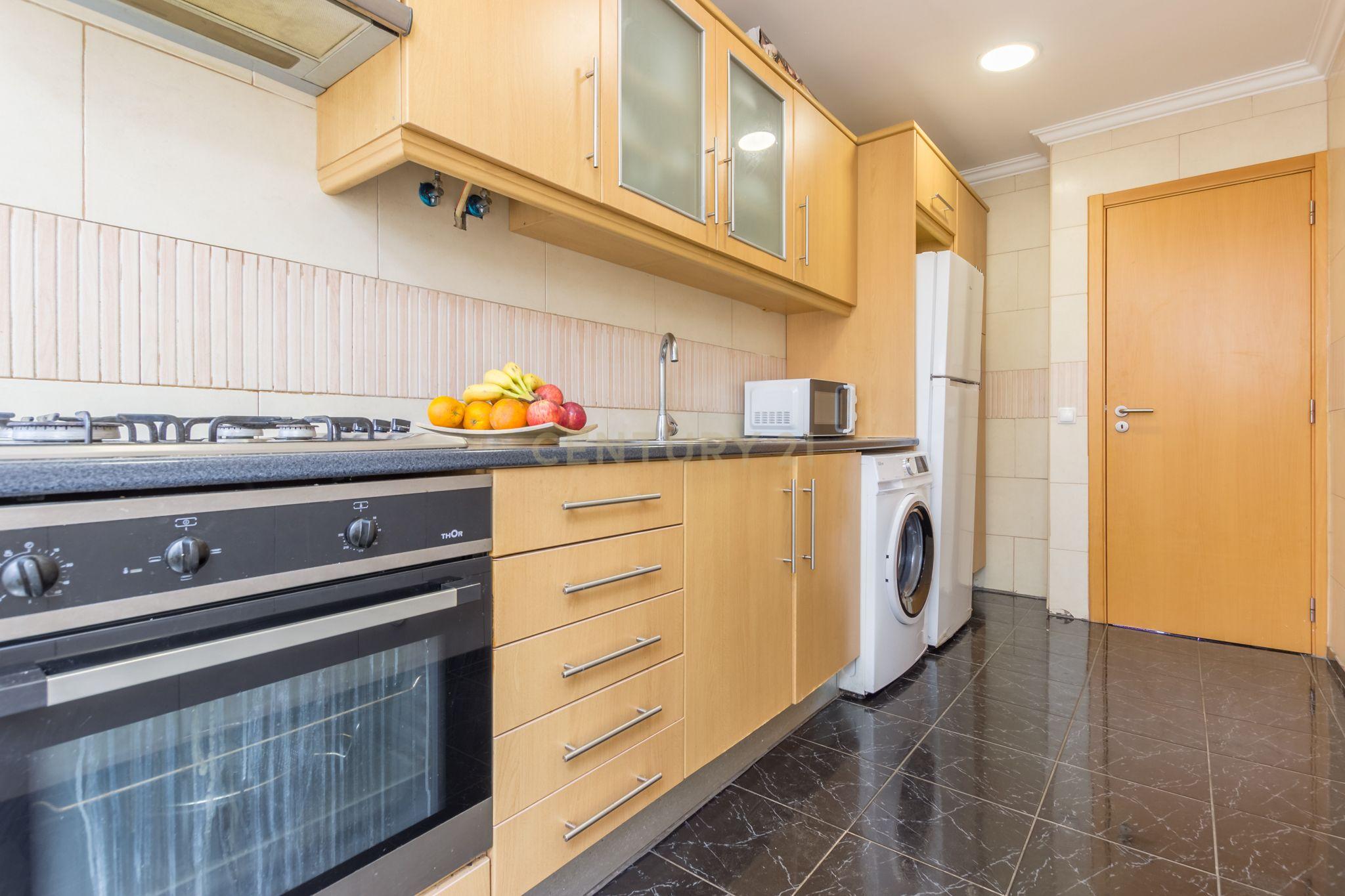 Apartamento T3 Av. Bocage no Barreiro - Image 5