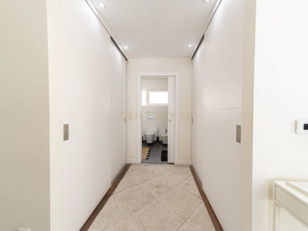 Moradia Geminada T4 em Carcavelos, Sassoeiros - Image 48