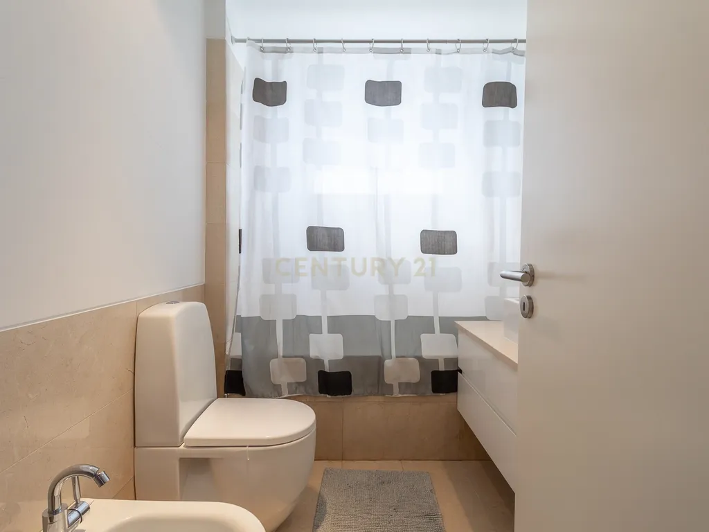 DUPLEX T4 +1 | TERRAÇOS D’AMORA - SEIXAL - Image 22