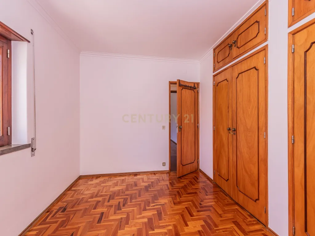Moradia Isolada com Garagem Box para 2 Carros — Matarraque, S. Domingos de Rana - Image 23