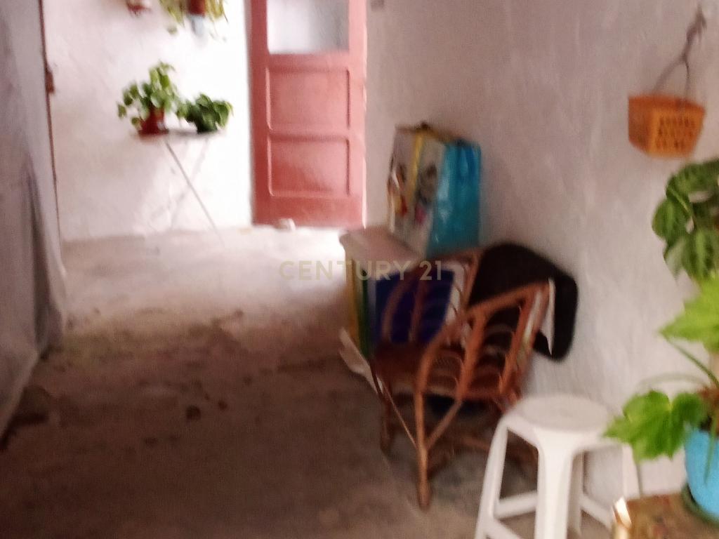 Prédio tradicional com 3 pisos junto Zona Ribeirinha de Alcácer do Sal - Image 9