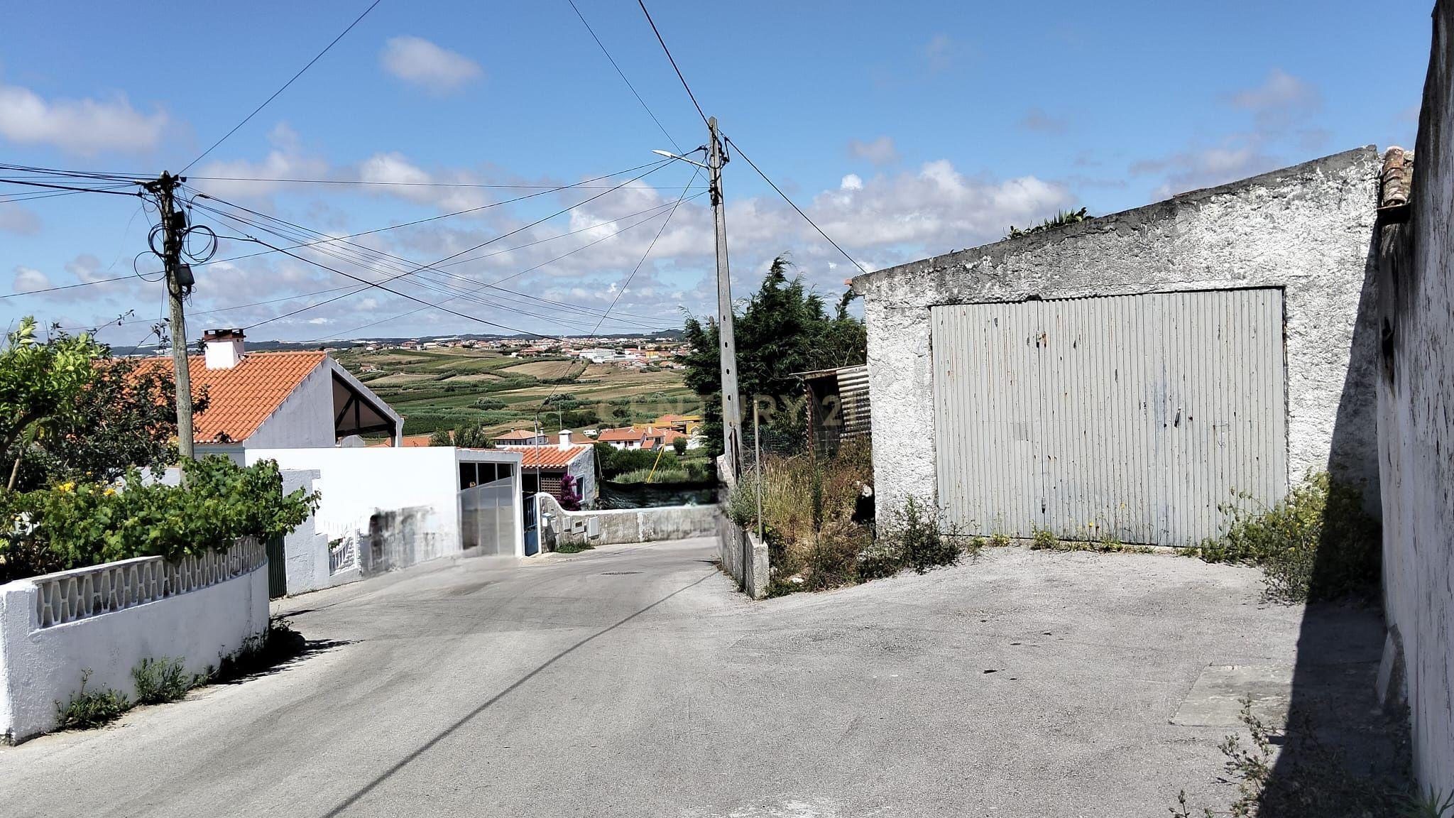 Fotografia 7 de Terreno Urbano para Construção com 190 m² e Projeto Aprovado para Moradia T2 Térrea – São Pedro da Cadeira