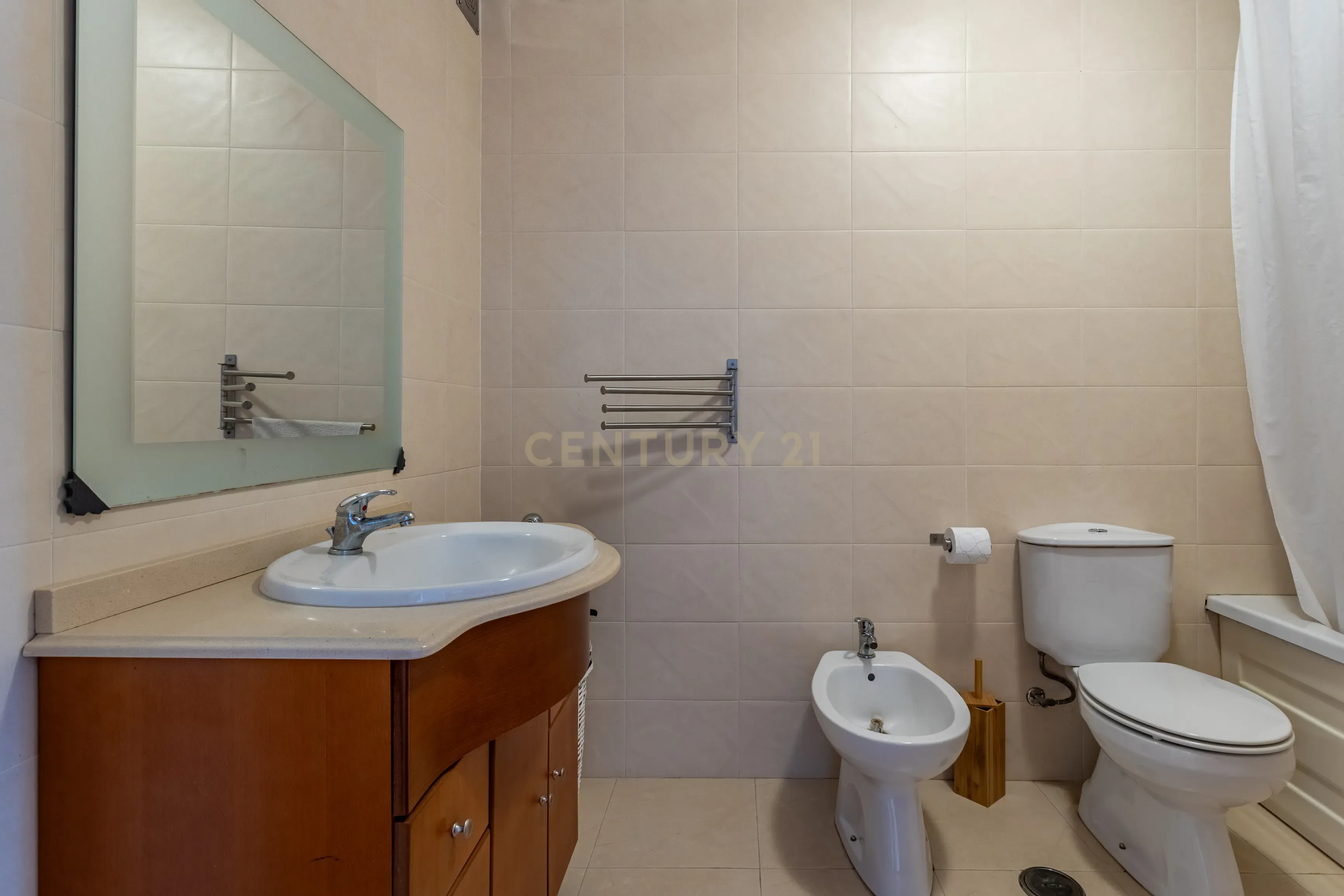 Moradia T3 em Palmela com Vista Panorâmica - Image 29