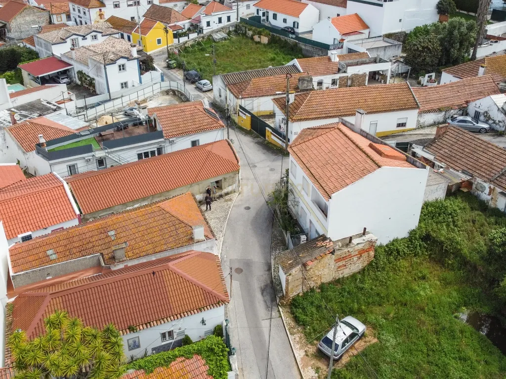 Moradia T3 na Quinta do Anjo com Vista Panorâmica e Garagem - Image 61