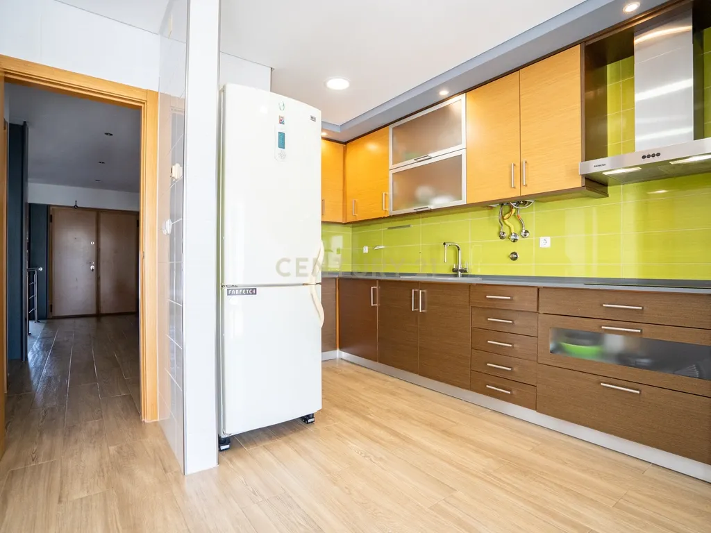 Moradia Contemporânea T4 em Santo António da Charneca - Barreiro - Image 35