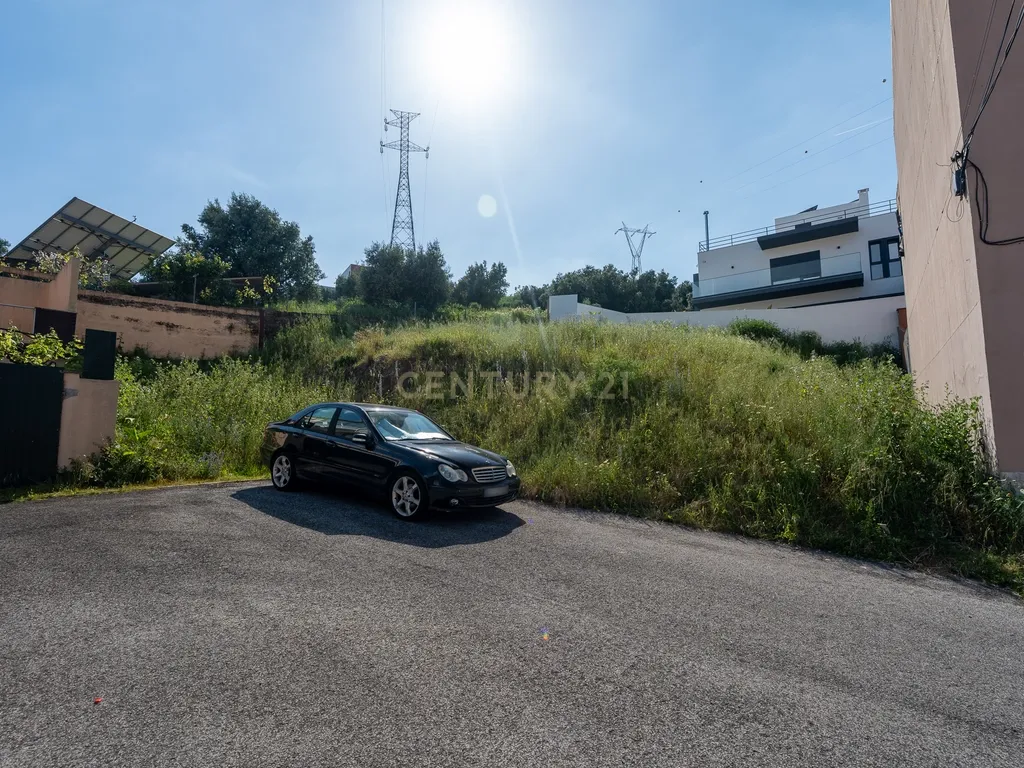Terreno para venda localizado em Odivelas - Image 9