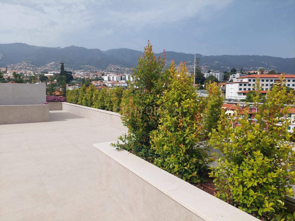 Luxuoso Apartamento T3 em Funchal, Ilha da Madeira - Image 13