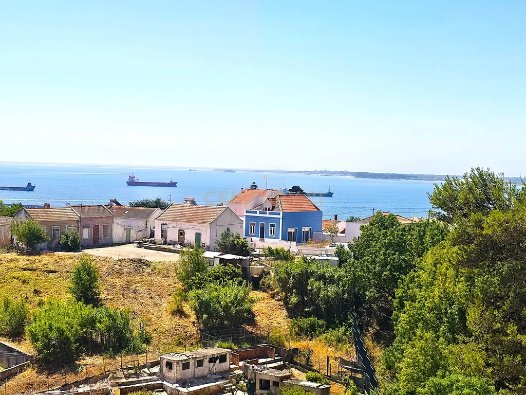 VIVER ENTRE O RIO, O MAR E A SERRA – UMA OPORTUNIDADE ÚNICA EM SETÚBAL! - Image 32