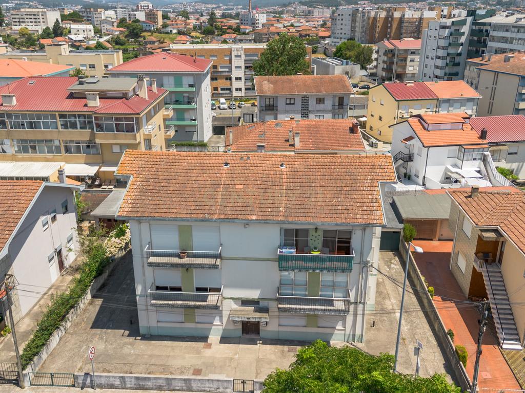 Prédio para Venda em Águas Santas, ideal para investimento – Maia - Image 2