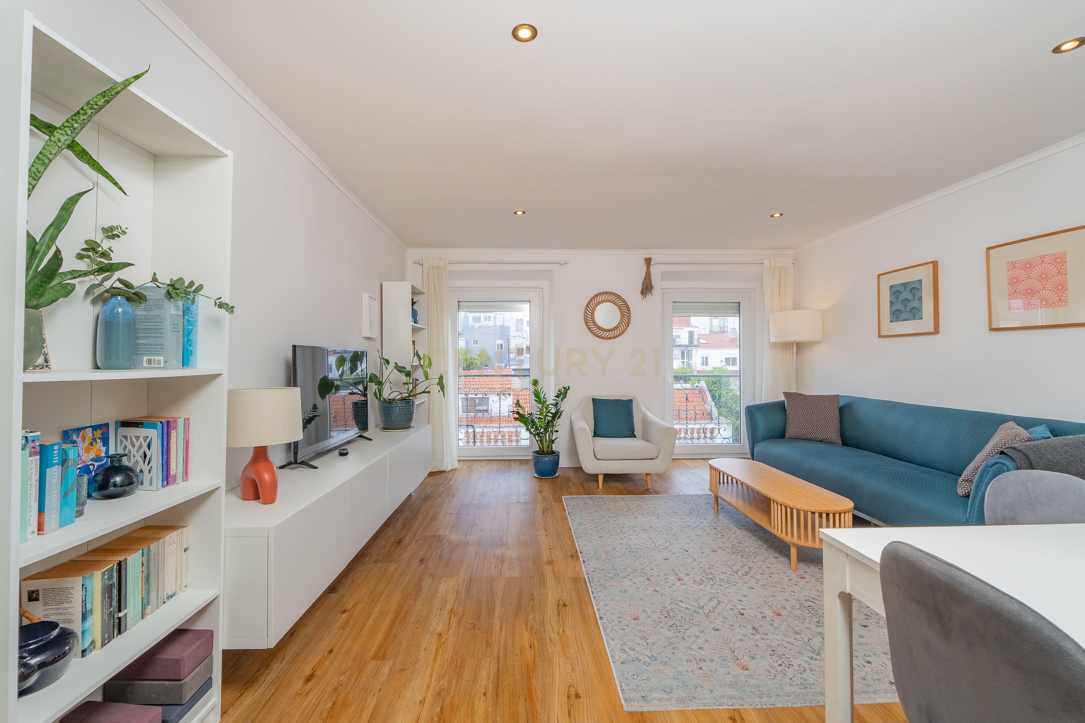 Fotografia 4 de Apartamento T2 Renovado Onde Lisboa Entra Pela Janela - São Vicente