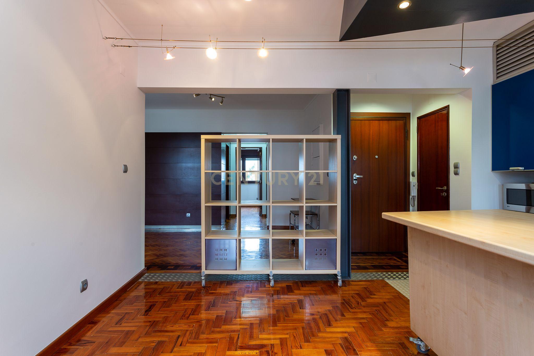 Fotografia 7 de Apartamento T2 em Sacavém, Loures - Oportunidade Única!