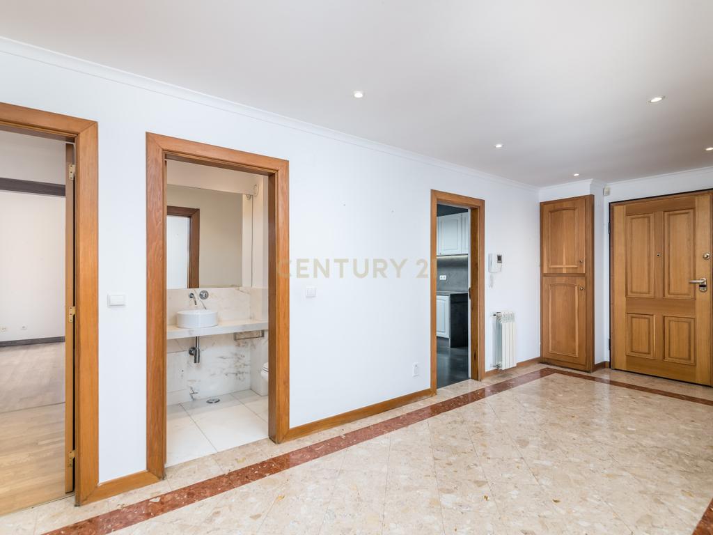 Apartamento T4 | Quinta Da Beloura - Image 3