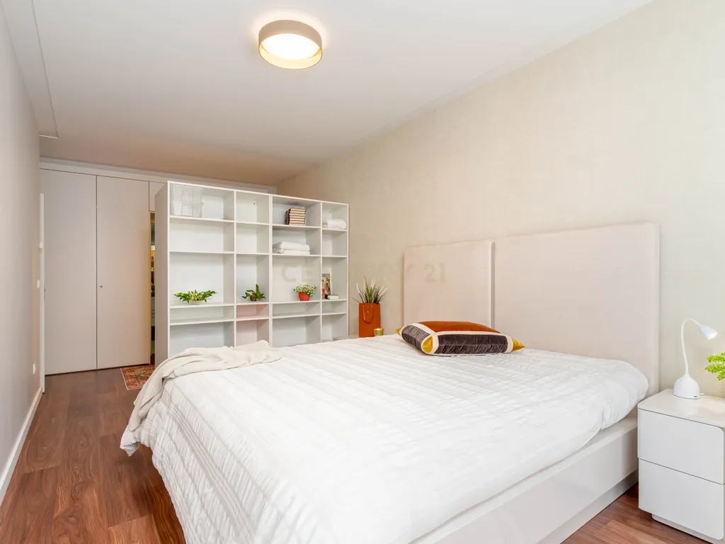 Apartamento T3 no Parque Luso com box e varanda - Image 17