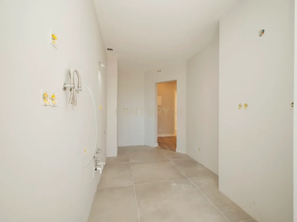 Apartamento T2 Totalmente Renovado em Queluz – Pronto a Habitar! - Image 7