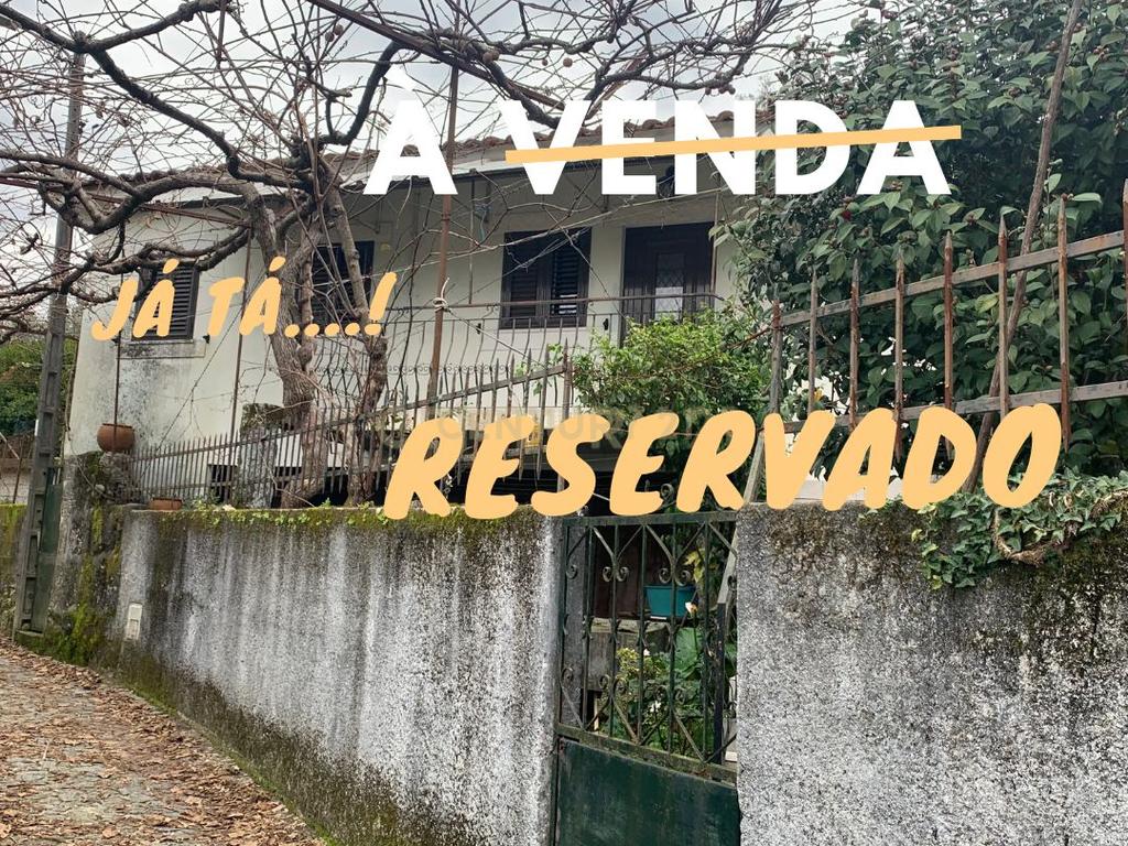 Casa Isolada em Póvoa de Lanhoso com Jardim e Garagem - Image 1