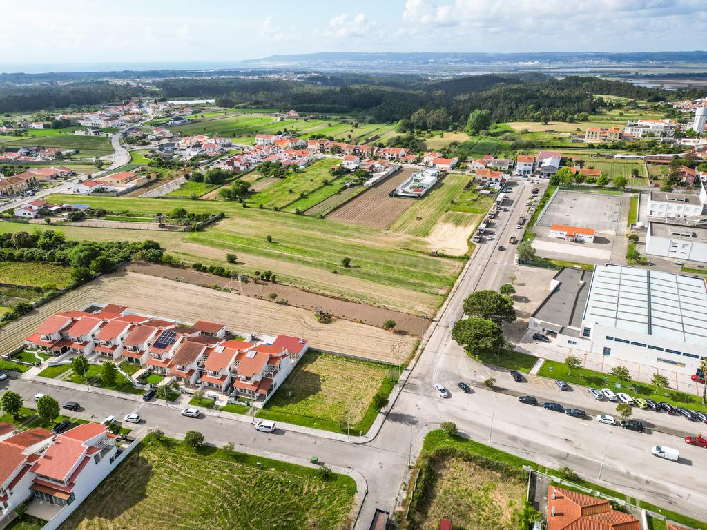 Terreno no centro do Paião, Figueira da foz - Image 2