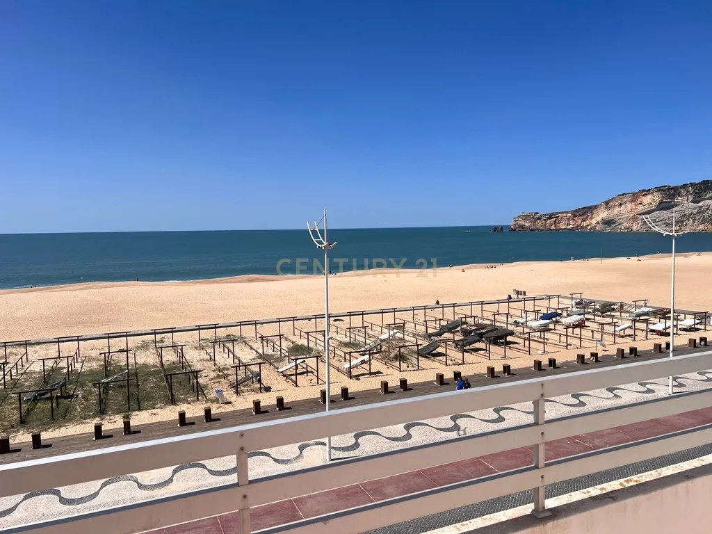 Apartamento T3 de Luxo na Primeira Linha da Praia da Nazaré – Vista Mar Incrível e garagem - Image 12