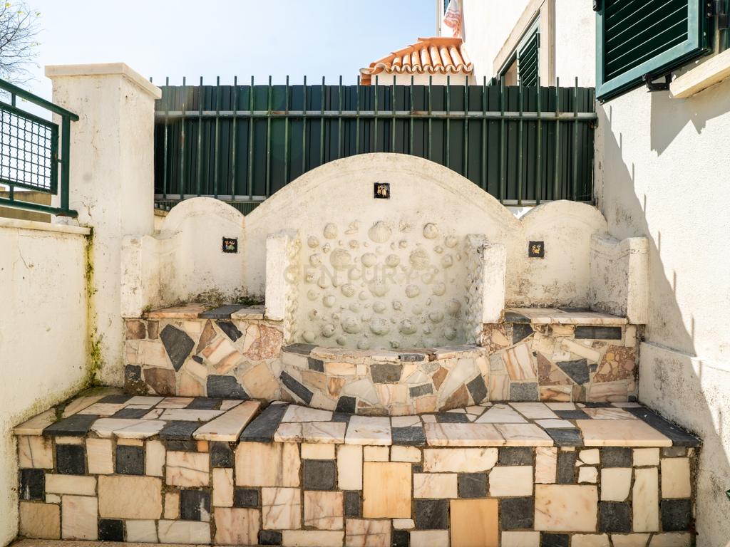 Moradia T3 – Caselas - Restelo - Image 48