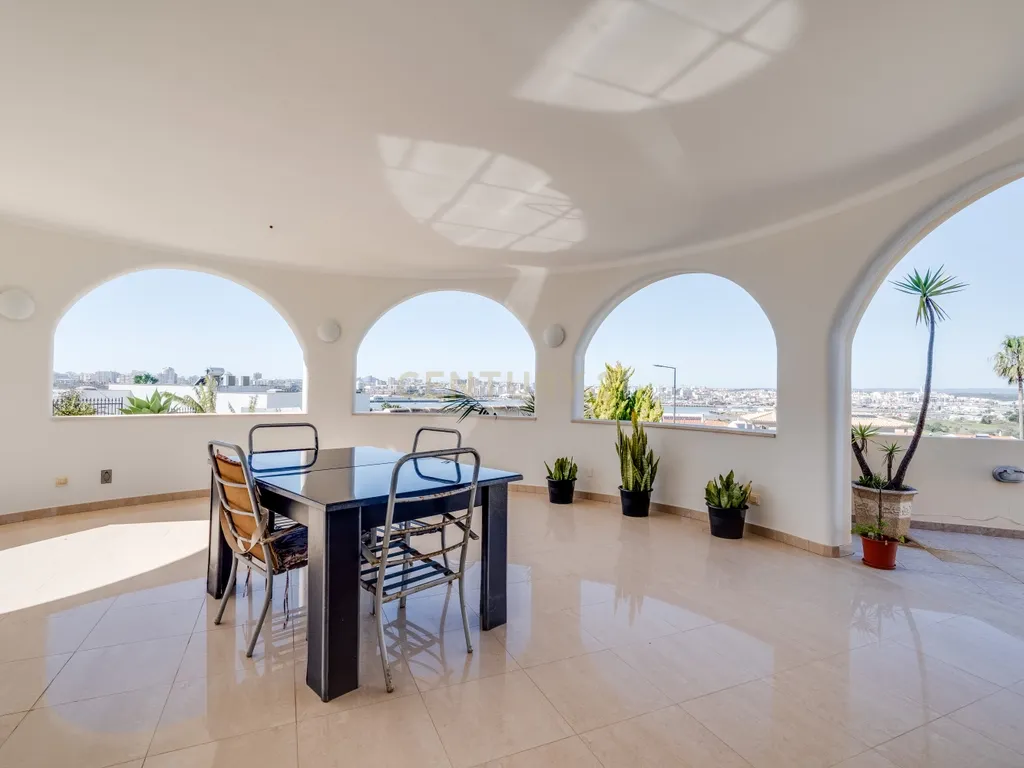 Moradia em Ferragudo com Vista para o Rio - Image 14