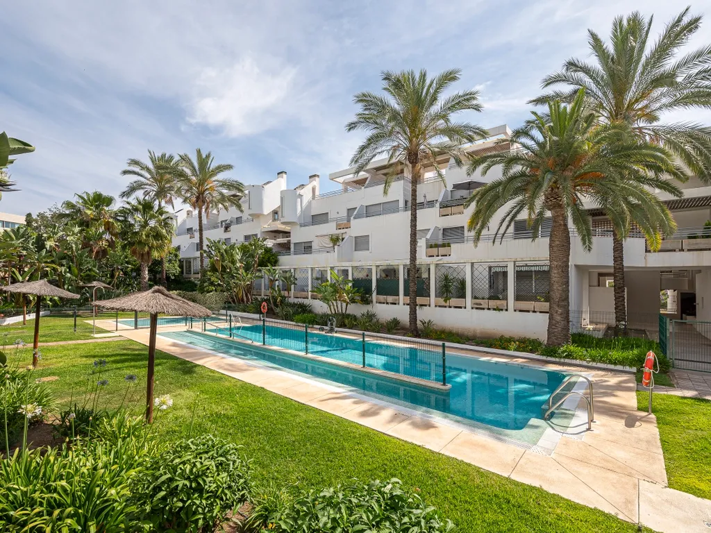 Exclusivo triplex de luxo com solário e jacuzzi em La Cala de Mijas - Image 52
