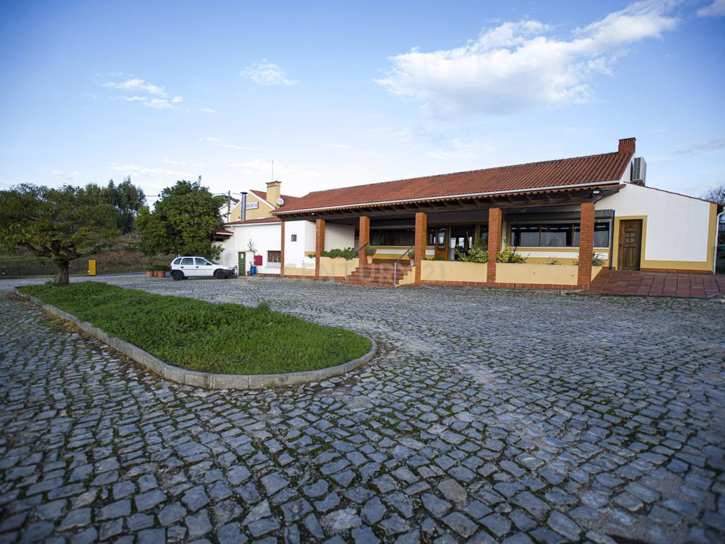Quinta Para venda em S. Pedro De Tomar com Apartamento T3, Café/Restaurante e espaço para Casamentos. - Image 23