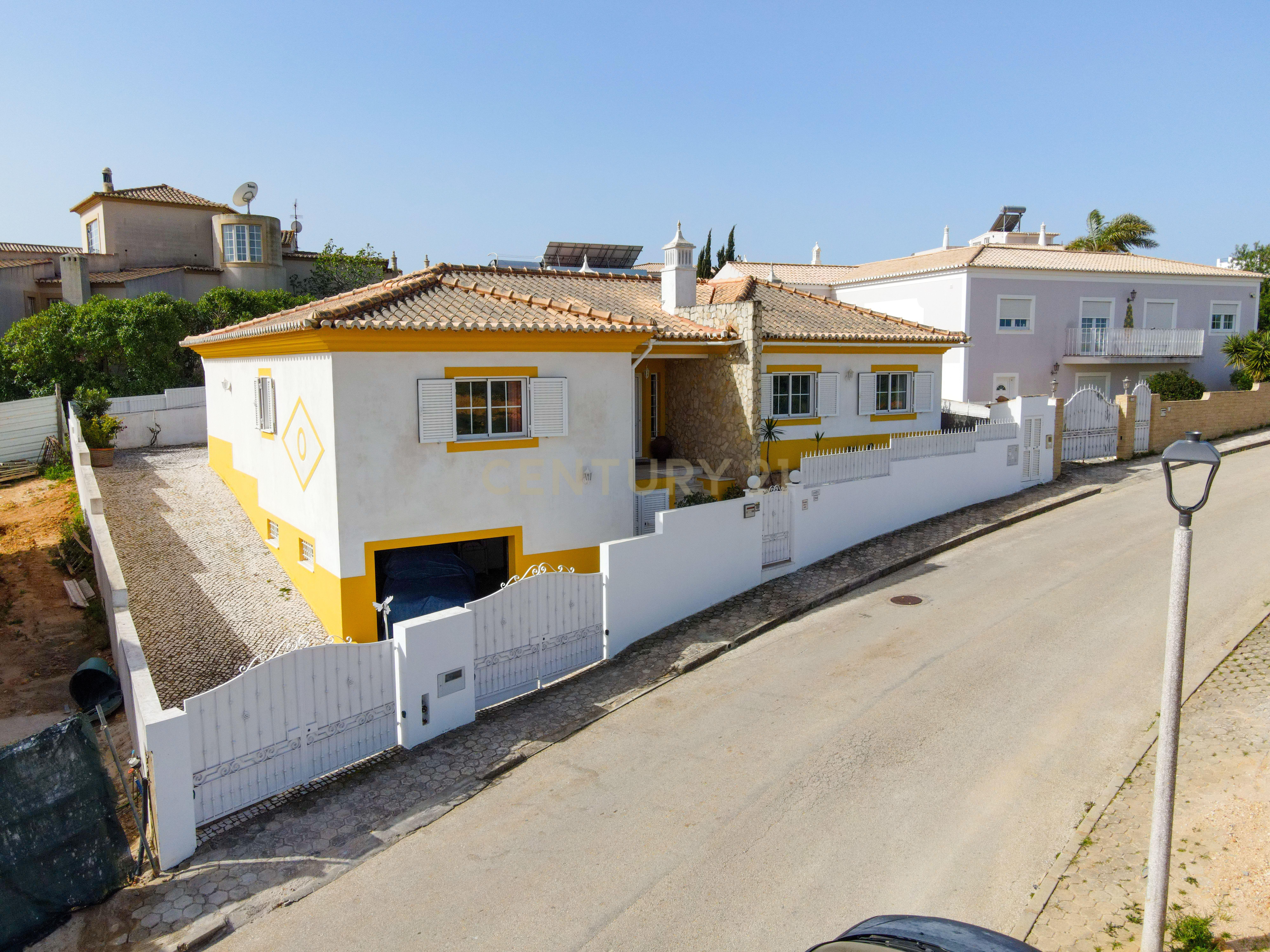 Casa Isolada em Lagos - Oportunidade Única por 795.000€ - Image 8