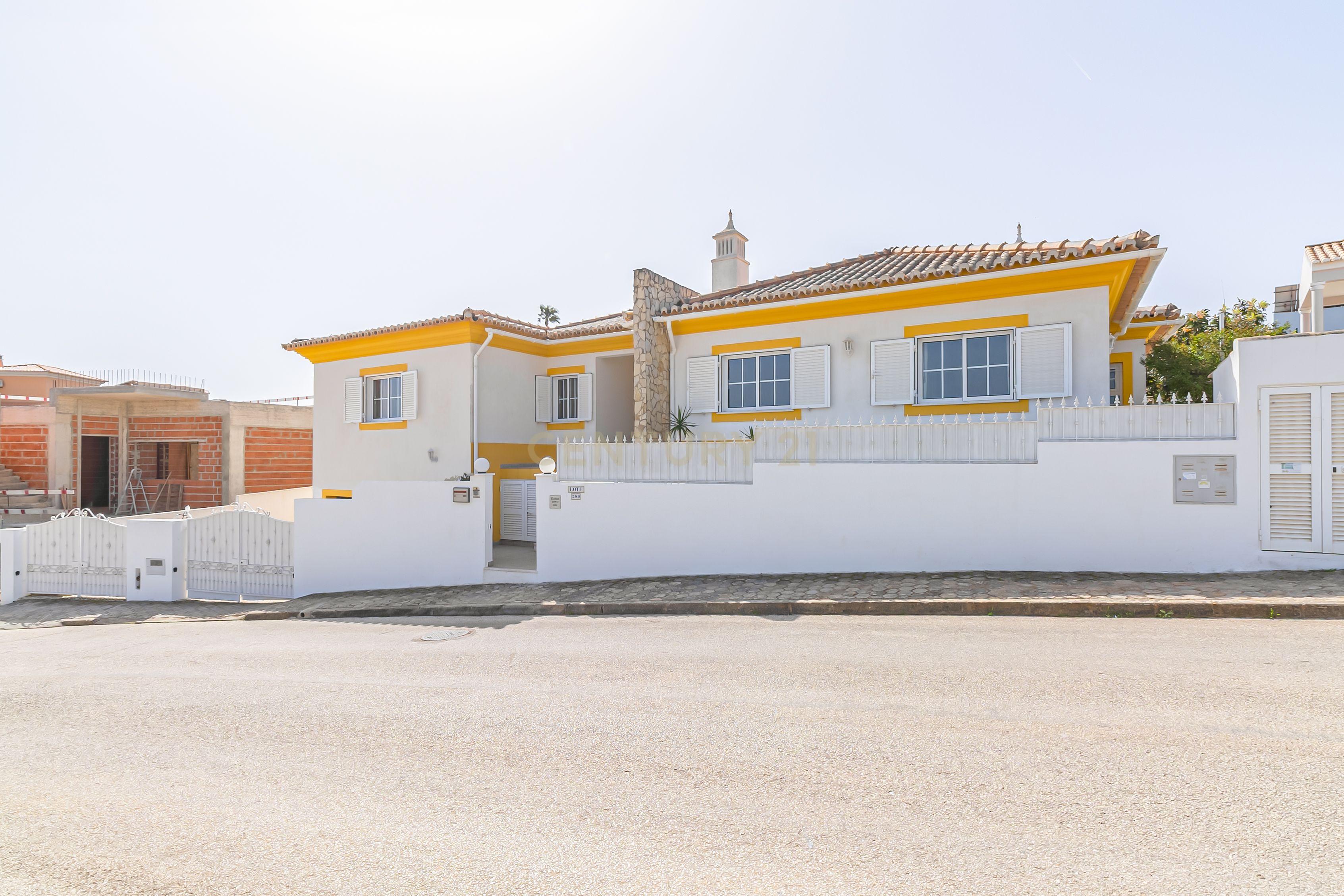 Casa Isolada em Lagos - Oportunidade Única por 795.000€ - Image 29