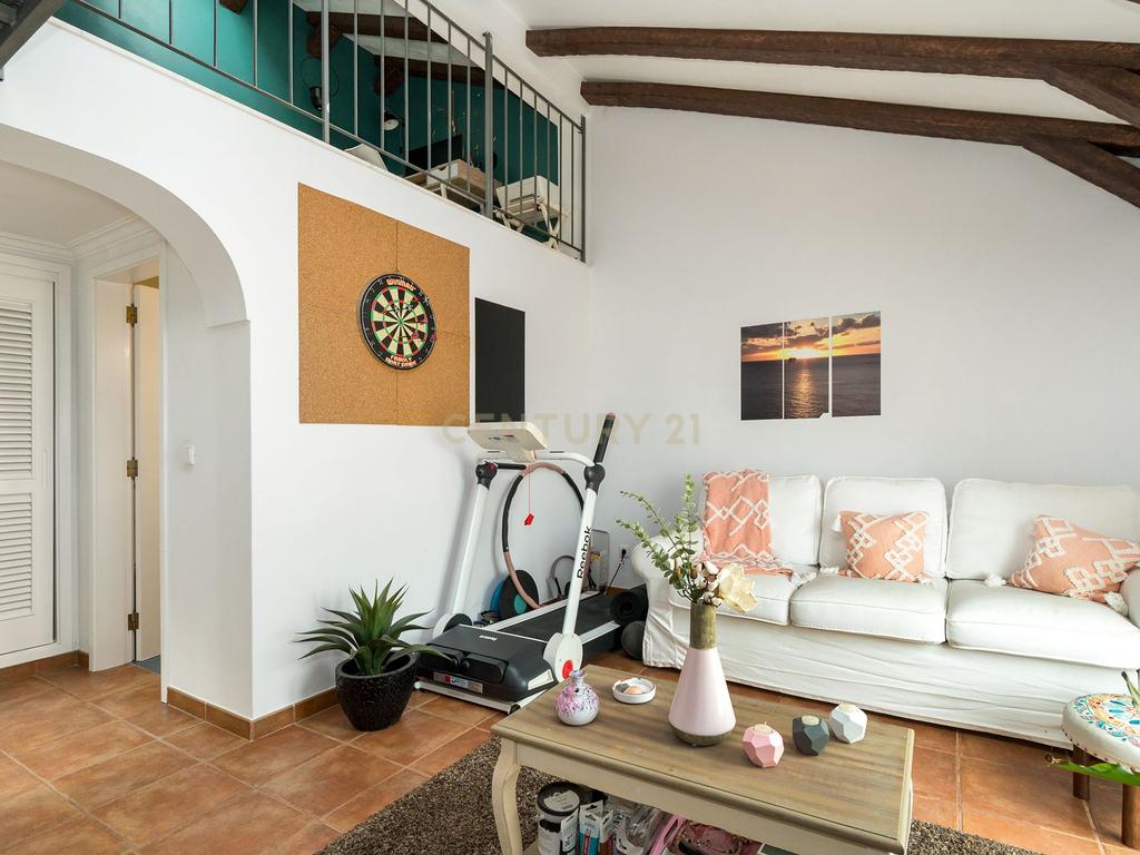 Casa Moderna em Altura com Jardim e Terraço - Image 11