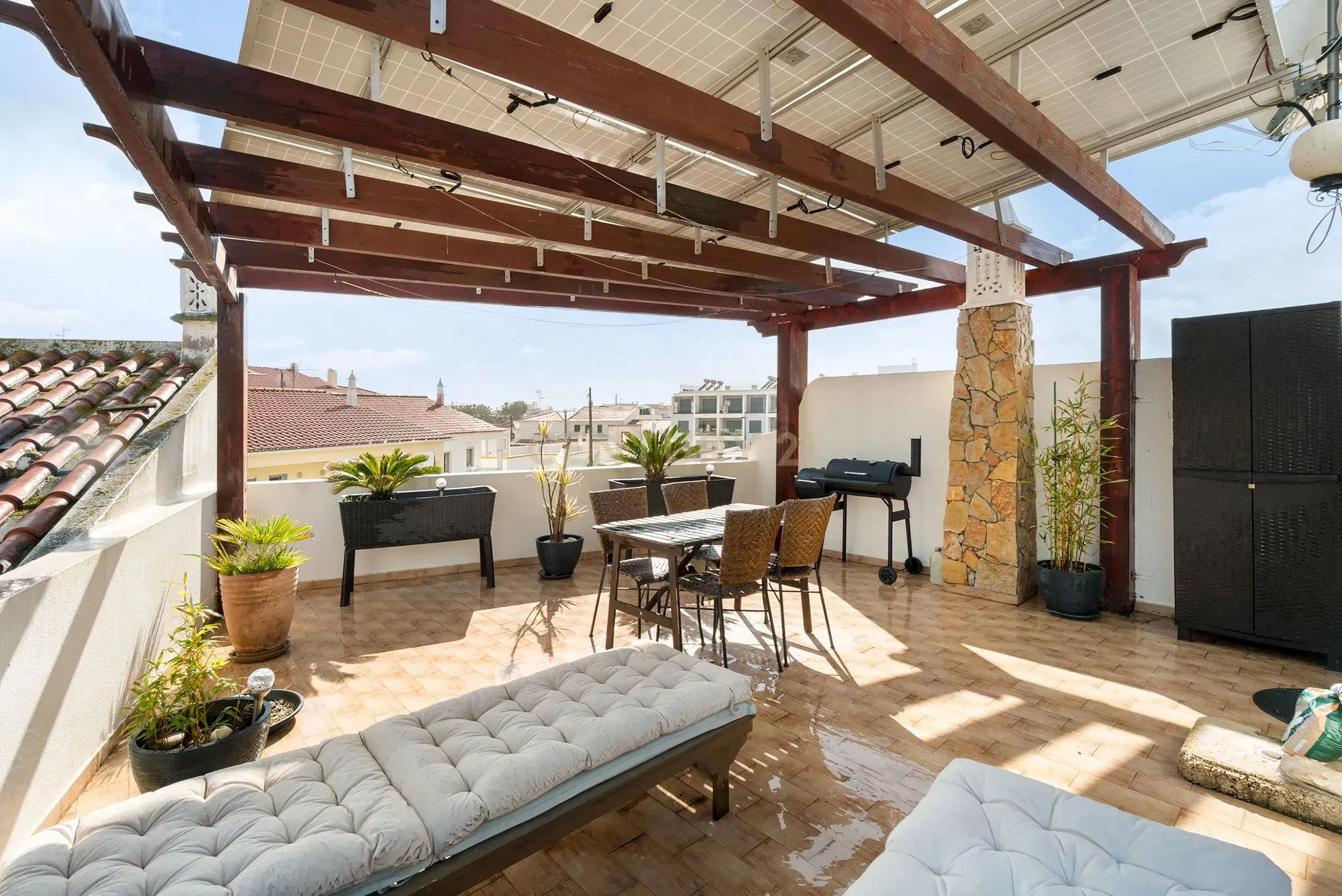 Casa Moderna em Altura com Jardim e Terraço - Image 16