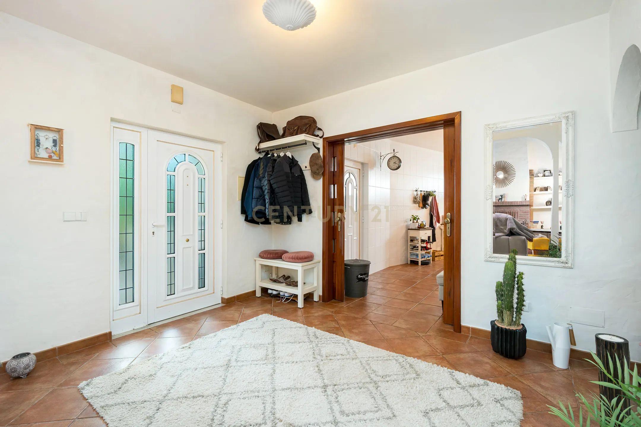 Casa Moderna em Altura com Jardim e Terraço - Image 24