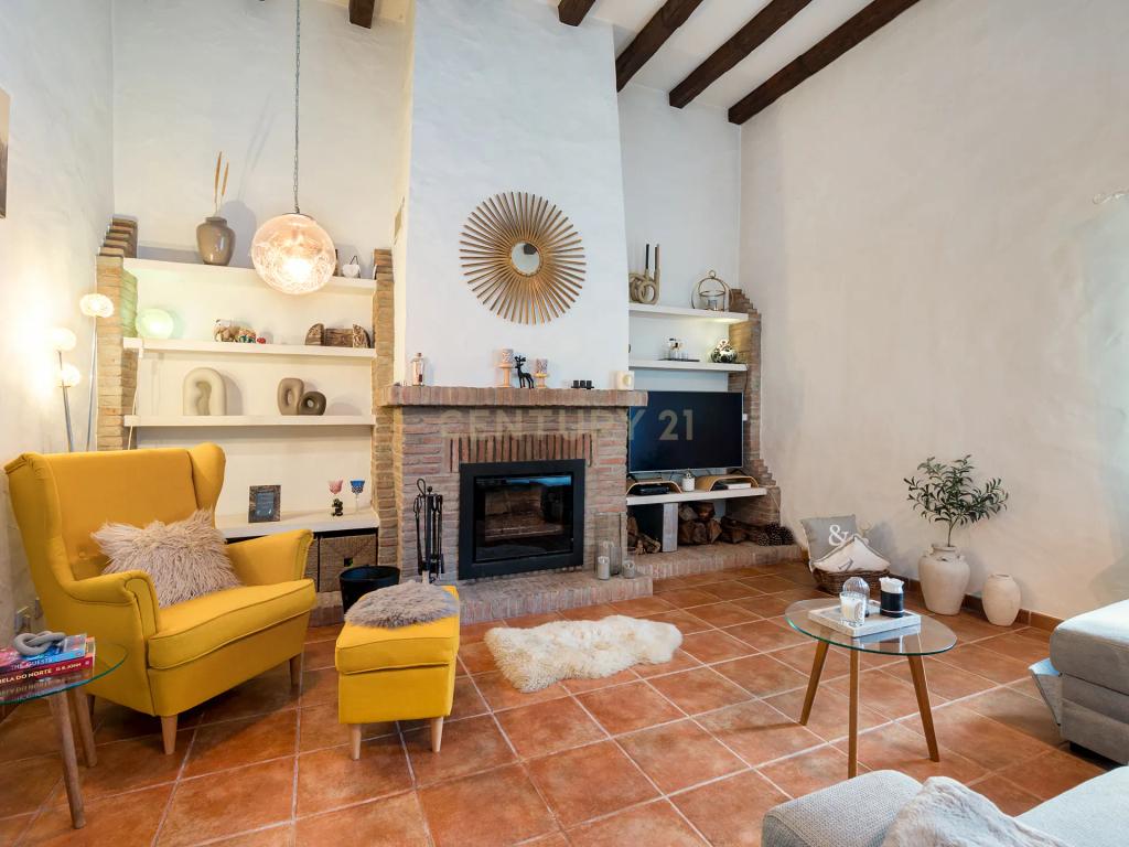 Casa Moderna em Altura com Jardim e Terraço - Image 3