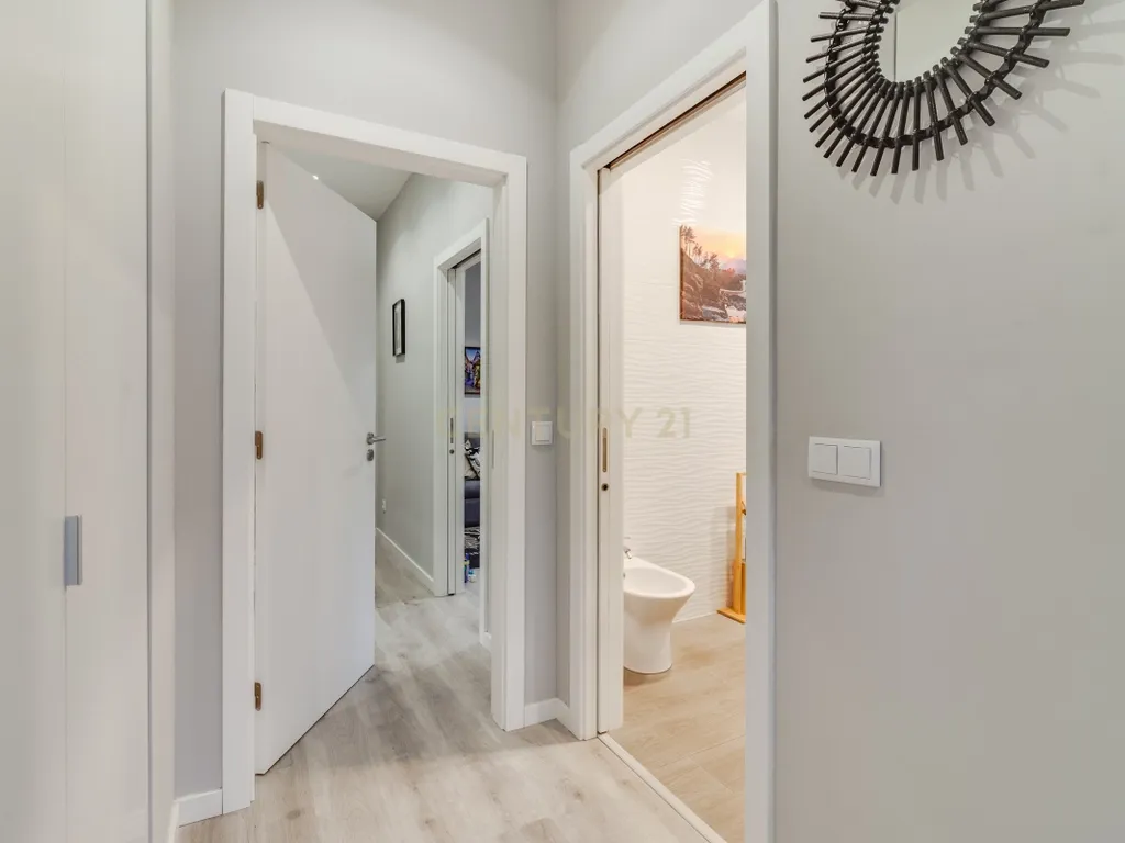 Moradia T3 Térrea Isolada com Zona Gourmet, Garagem e Carregamento Elétrico – Alcabideche - Image 9